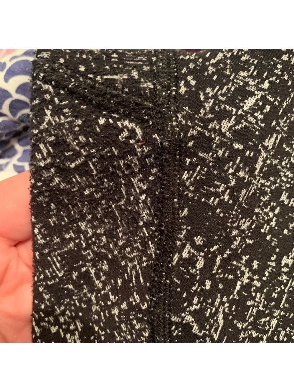 Lululemon Black & White Textured Wunder Unders - Picture 6 of 9